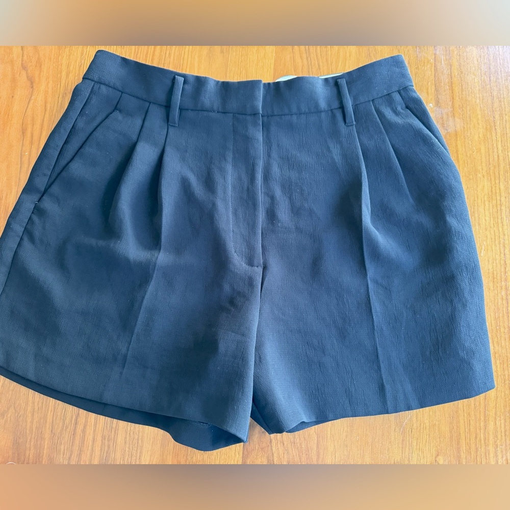 Wilfred Aritzia Shorts Black size 12